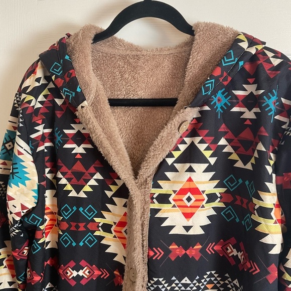 Women's Geometric Aztec Southwestern Print Jacket size X-Large - Picture 4 of 10